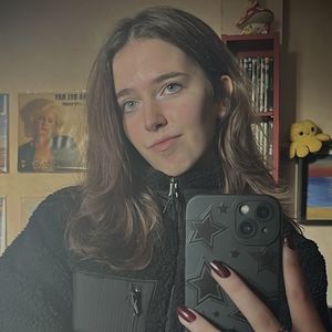 Meet your Posher, Charlize